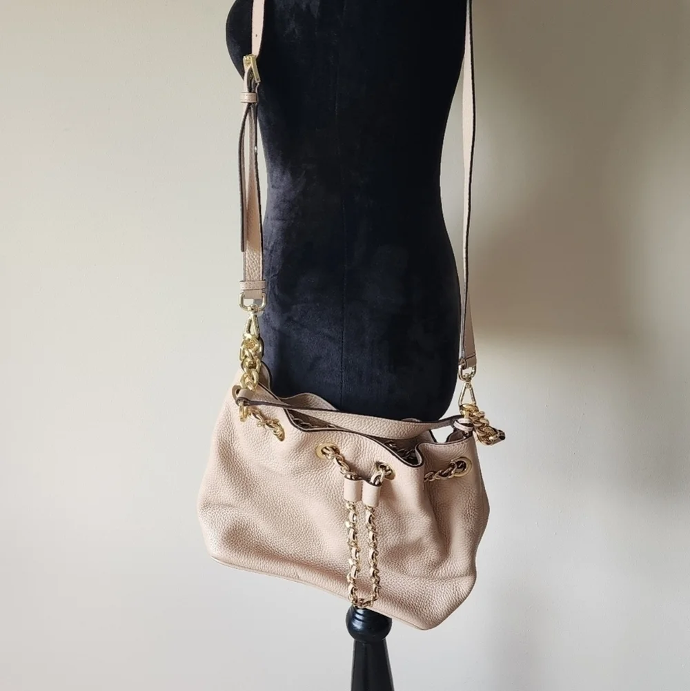 Michael Kors FRANKIE Med Drawstring Blush Messenger Bag - Picture 6 of 10